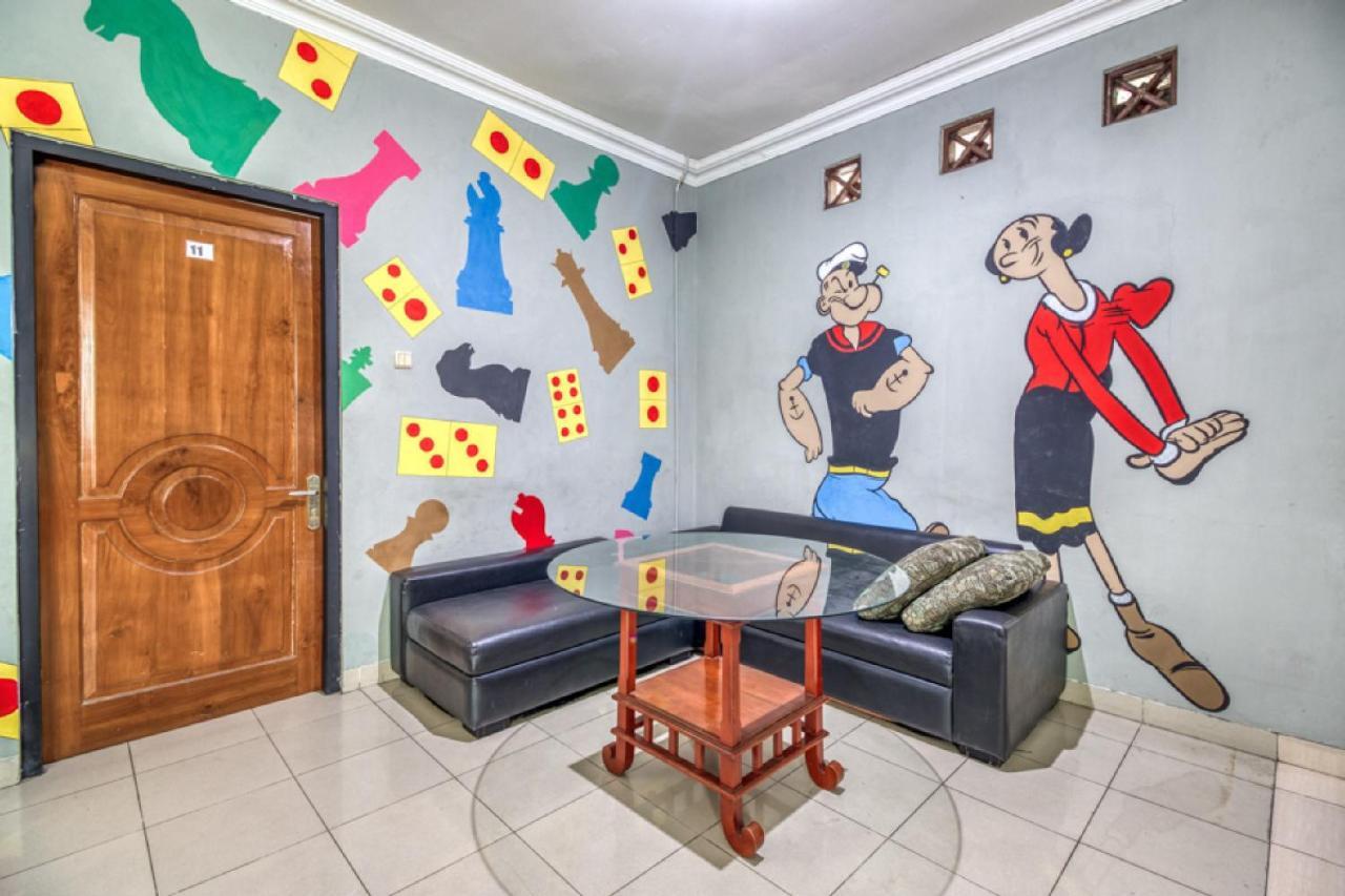 Reddoorz Hostel Near Stadion Mandala Krida Yogya Джокьякарта Экстерьер фото